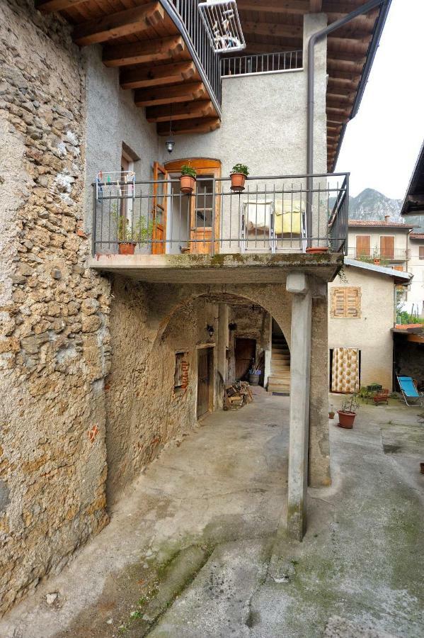 Loggia Apartment Vobarno Luaran gambar